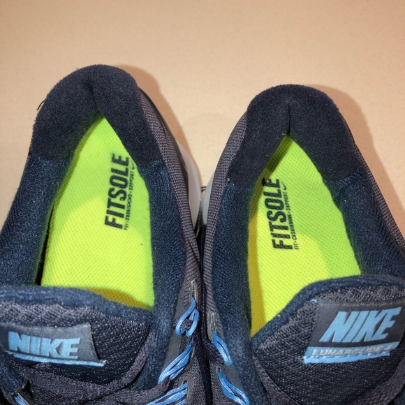 Women’s Nike lunarglide +4 Shield - Picture 7 of 12